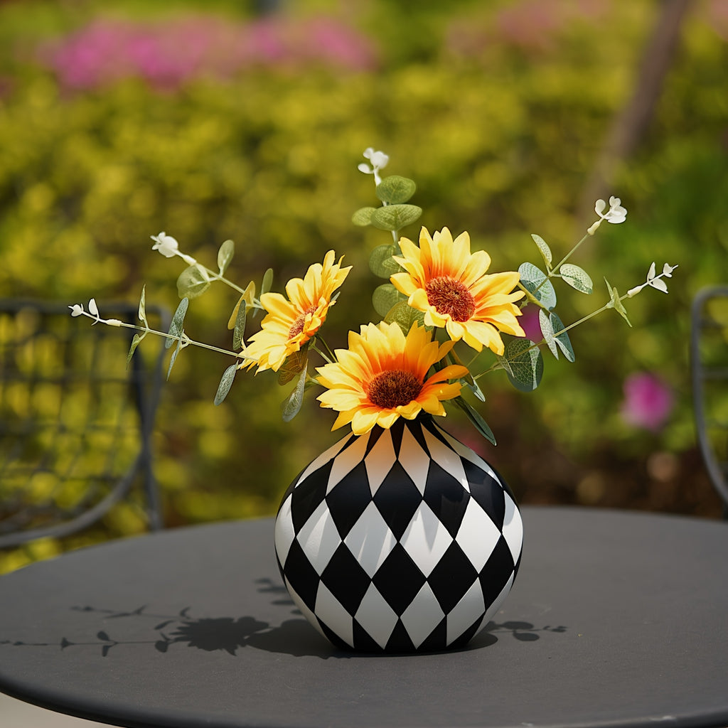 Modern Checker Vase for Home Decor, Aesthetic Decoration for Livng Room, Bedroom, Kitchen, Minimalism Abstract Flower Vase