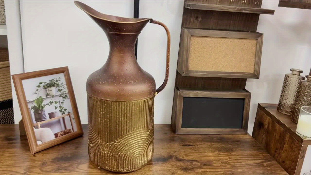 Vintage-style Metal Vase - Rustic Carved Design, Suitable for Home and Restaurant Decor, an Ideal Choice for Photography Props, Farmhouse Chic Display for Home, Living Room, and Office, Home Wedding Decoration, Primitive Flower Stand, Farmhouse Decor