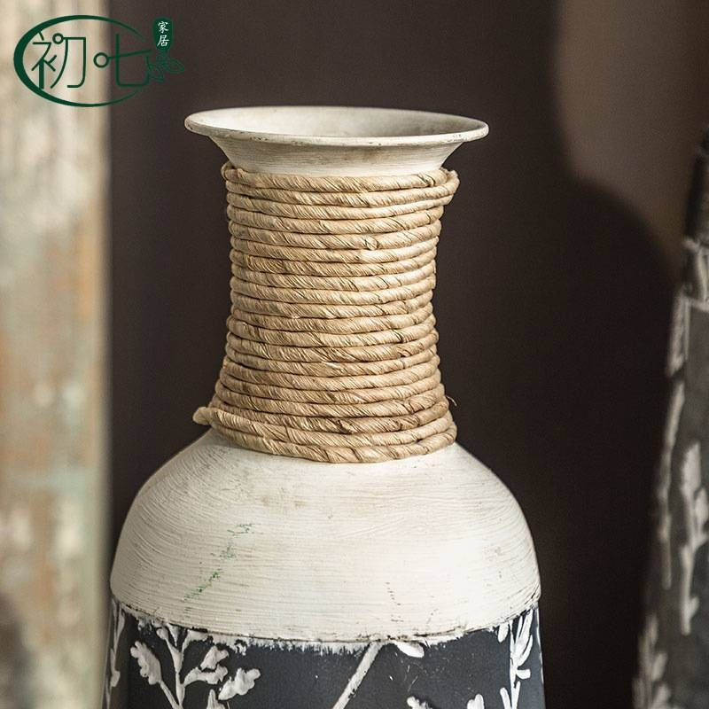 Living Room Hotel Entrance Decoration Ornaments BB Illustration Round Bottle American Iron Print Retro Floor - Standing Vase